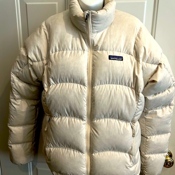 Patagonia white goose down puffer jacket medium - Picture 6 of 14